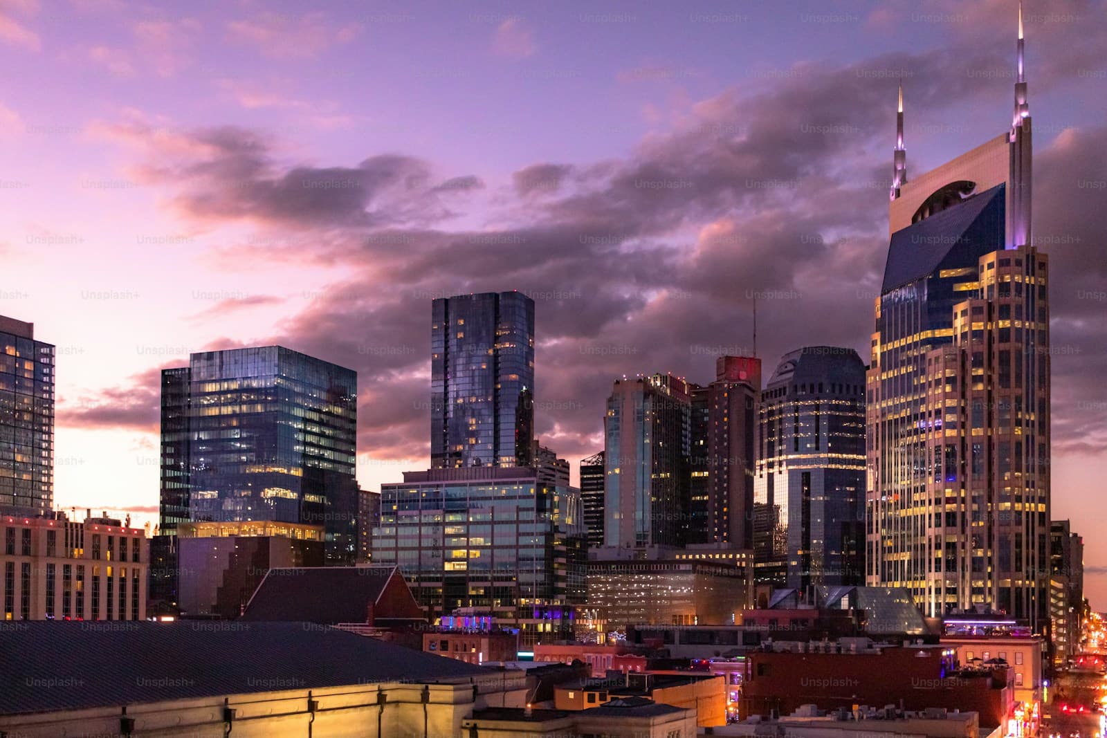Nashville, Tennessee cityscape and street view