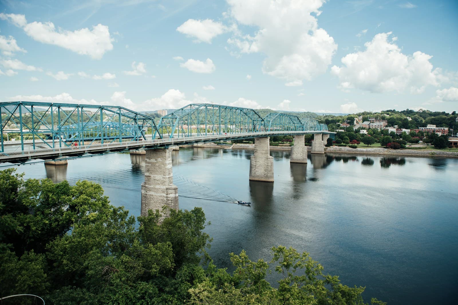 Chattanooga, Tennessee cityscape and street view